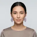 AI Generated Boucles d'oreilles Violetta - Vue de face sur mannequin