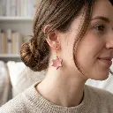 AI Generated Mise en situation boucles d'oreilles Rosaline