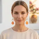AI Generated Goutte Solaire - Vue de face sur mannequin