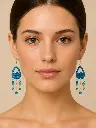 AI Generated Lotus des Lagons - boucles d’oreilles sur mannequin, vue de face