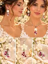 Bijoux de mariée aux accents magenta.webp