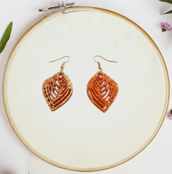 Feuilles Éclatantes